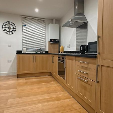 شقة Beautiful 2Bed Flat لندن المظهر الخارجي الصورة